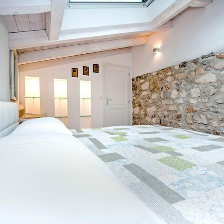 Apartment And Studio Ca' 3 Vie Rovinj Extérieur photo