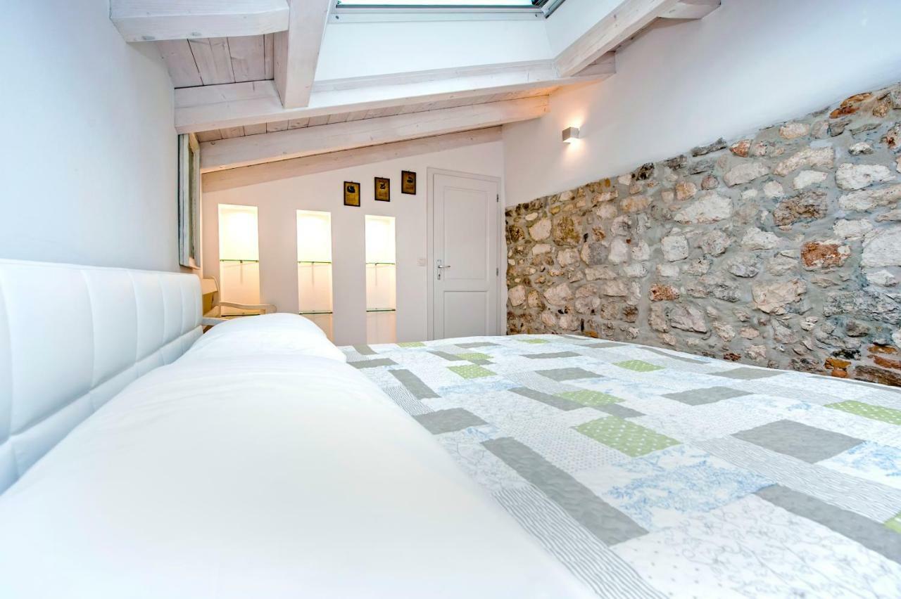 Apartment And Studio Ca' 3 Vie Rovinj Extérieur photo