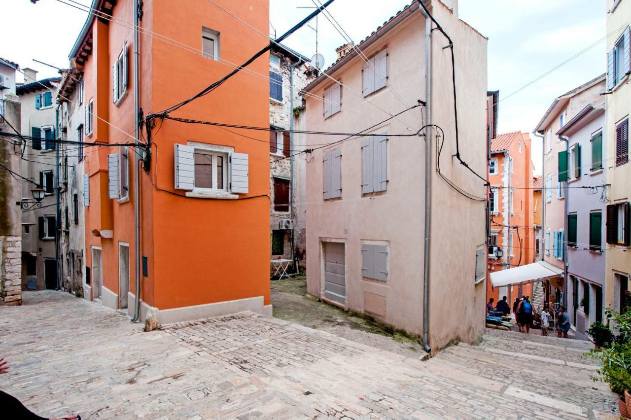 Apartment And Studio Ca' 3 Vie Rovinj Extérieur photo