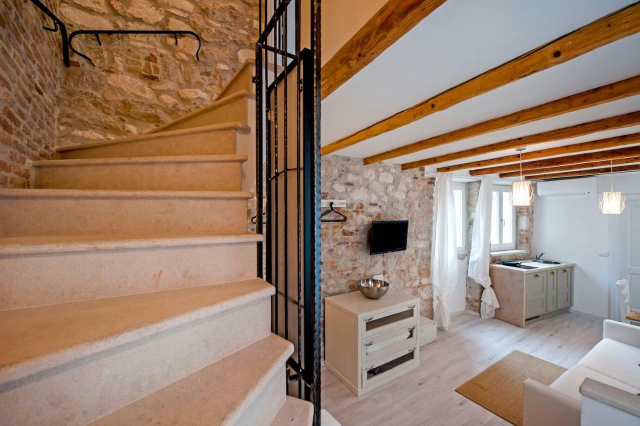 Apartment And Studio Ca' 3 Vie Rovinj Extérieur photo
