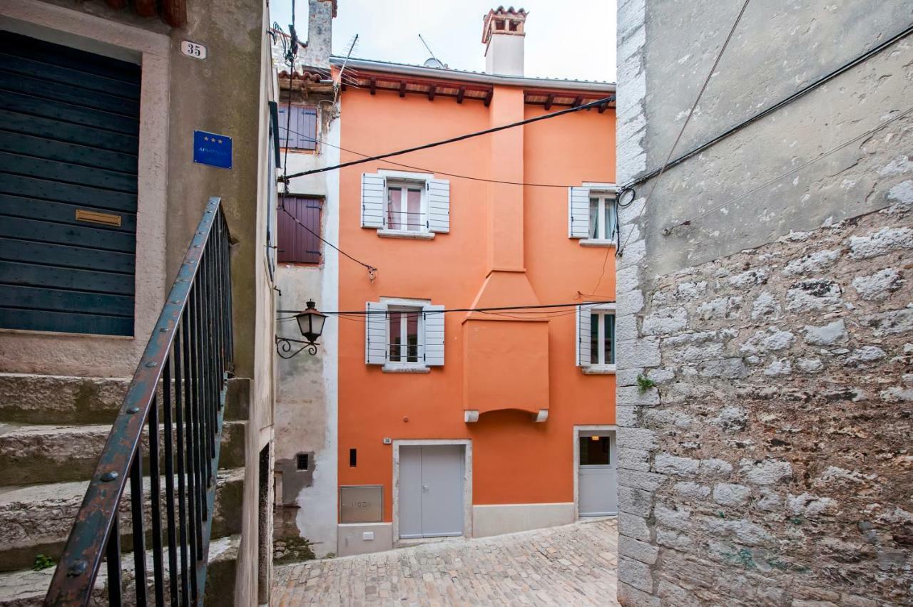 Apartment And Studio Ca' 3 Vie Rovinj Extérieur photo