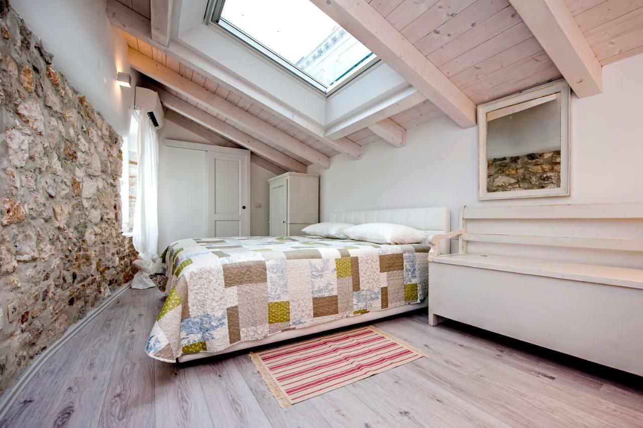 Apartment And Studio Ca' 3 Vie Rovinj Extérieur photo
