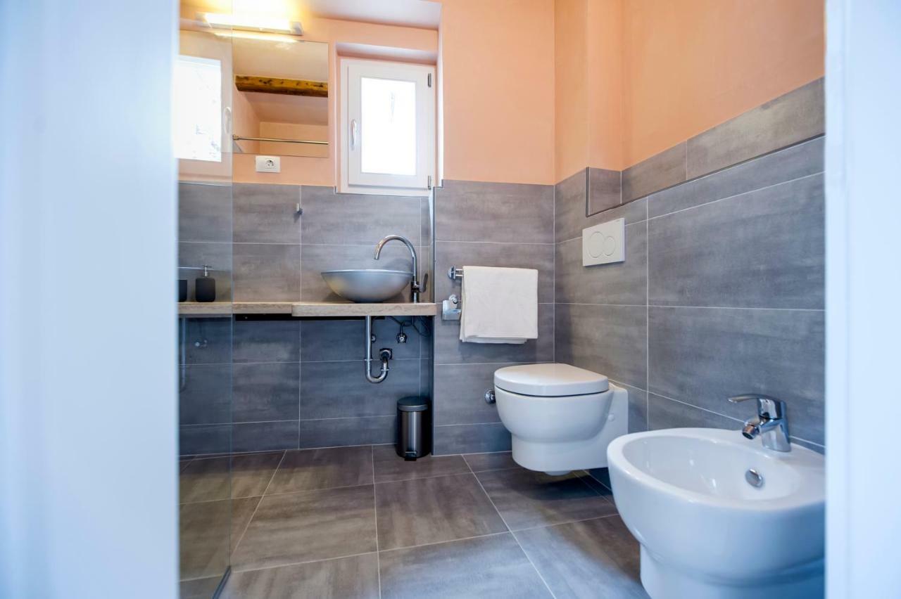 Apartment And Studio Ca' 3 Vie Rovinj Extérieur photo