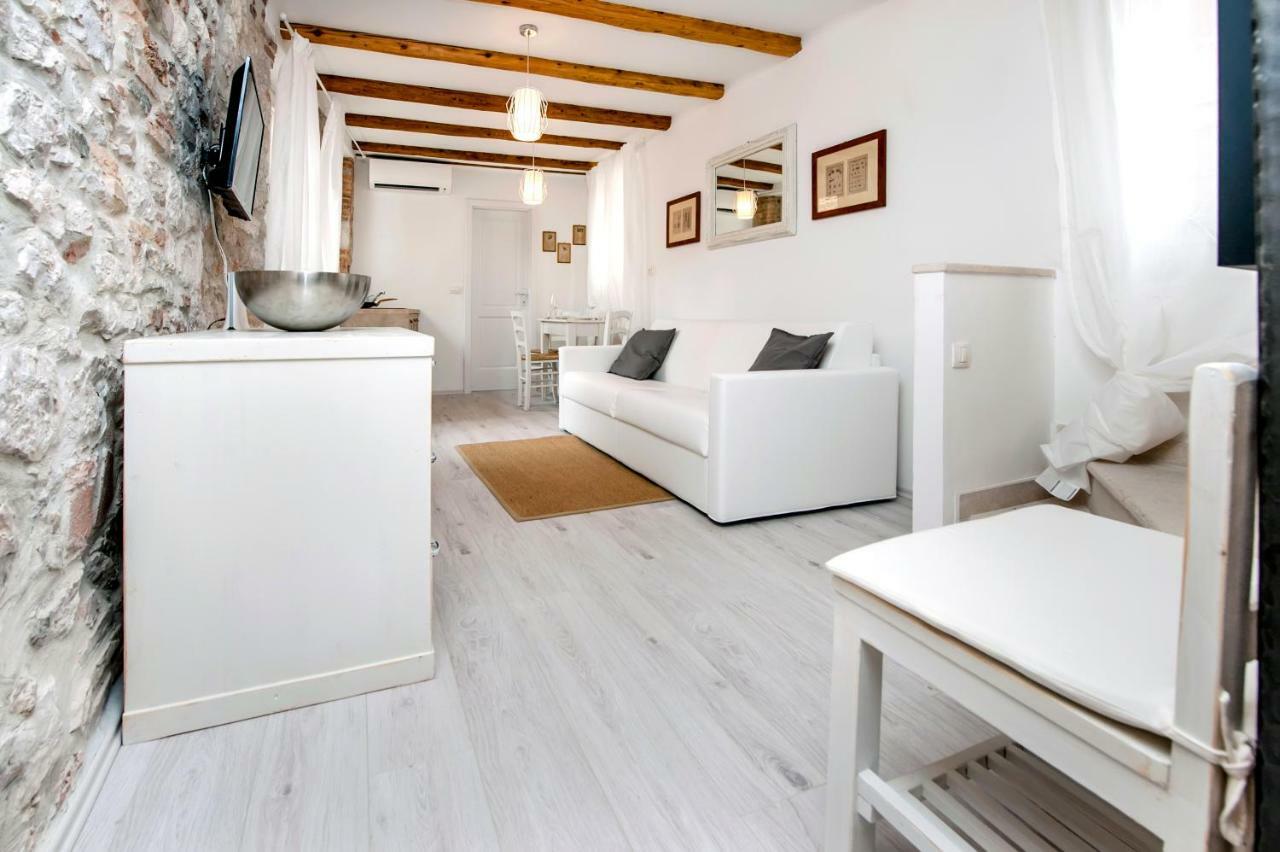 Apartment And Studio Ca' 3 Vie Rovinj Extérieur photo