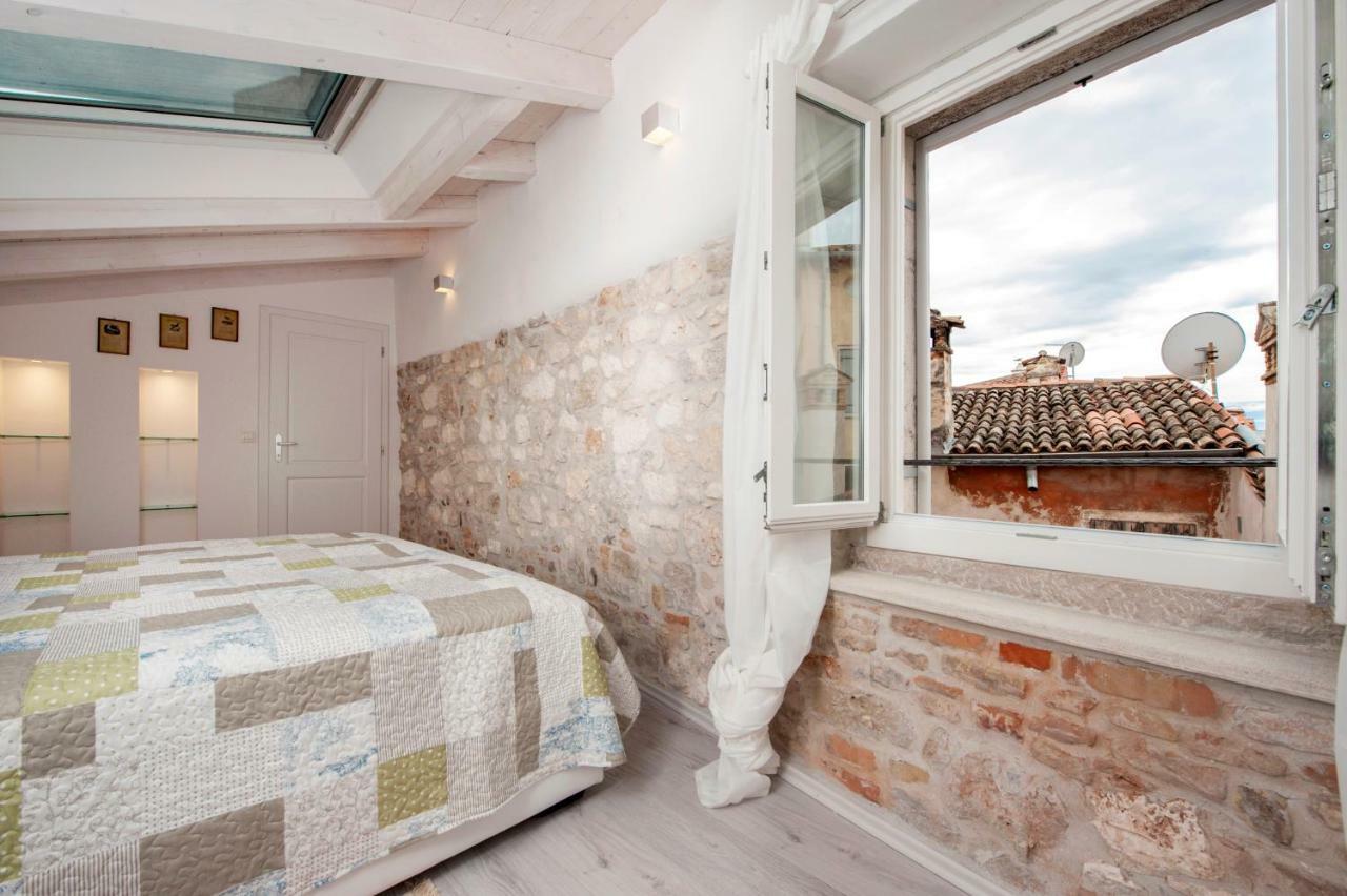 Apartment And Studio Ca' 3 Vie Rovinj Extérieur photo