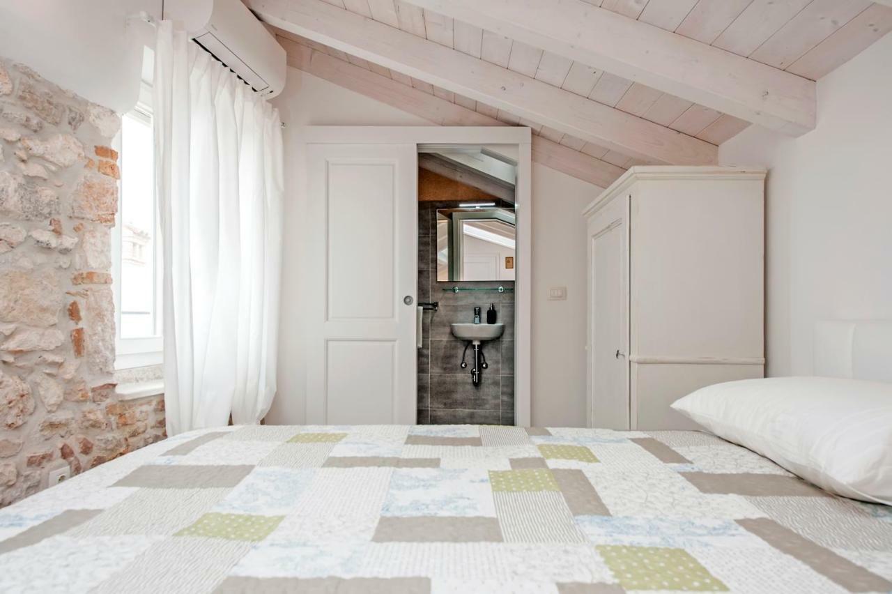 Apartment And Studio Ca' 3 Vie Rovinj Extérieur photo
