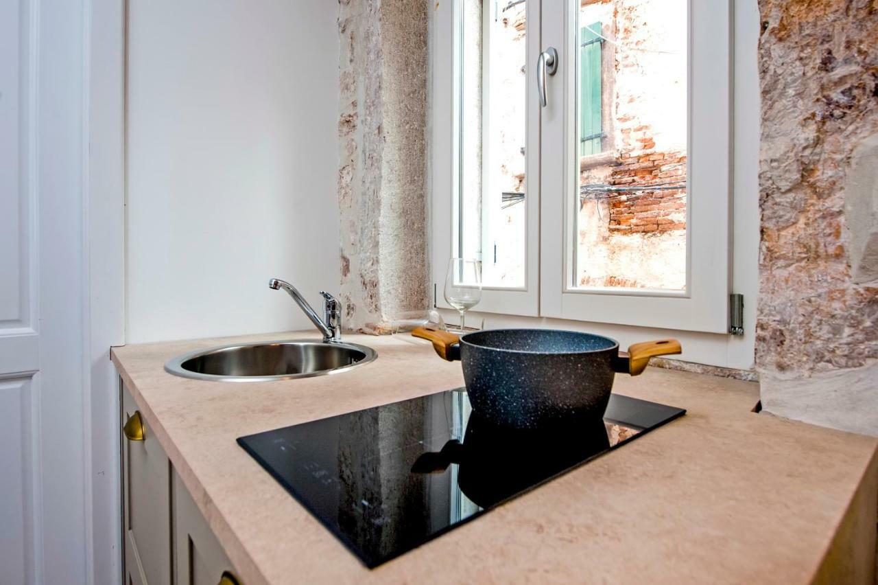 Apartment And Studio Ca' 3 Vie Rovinj Extérieur photo