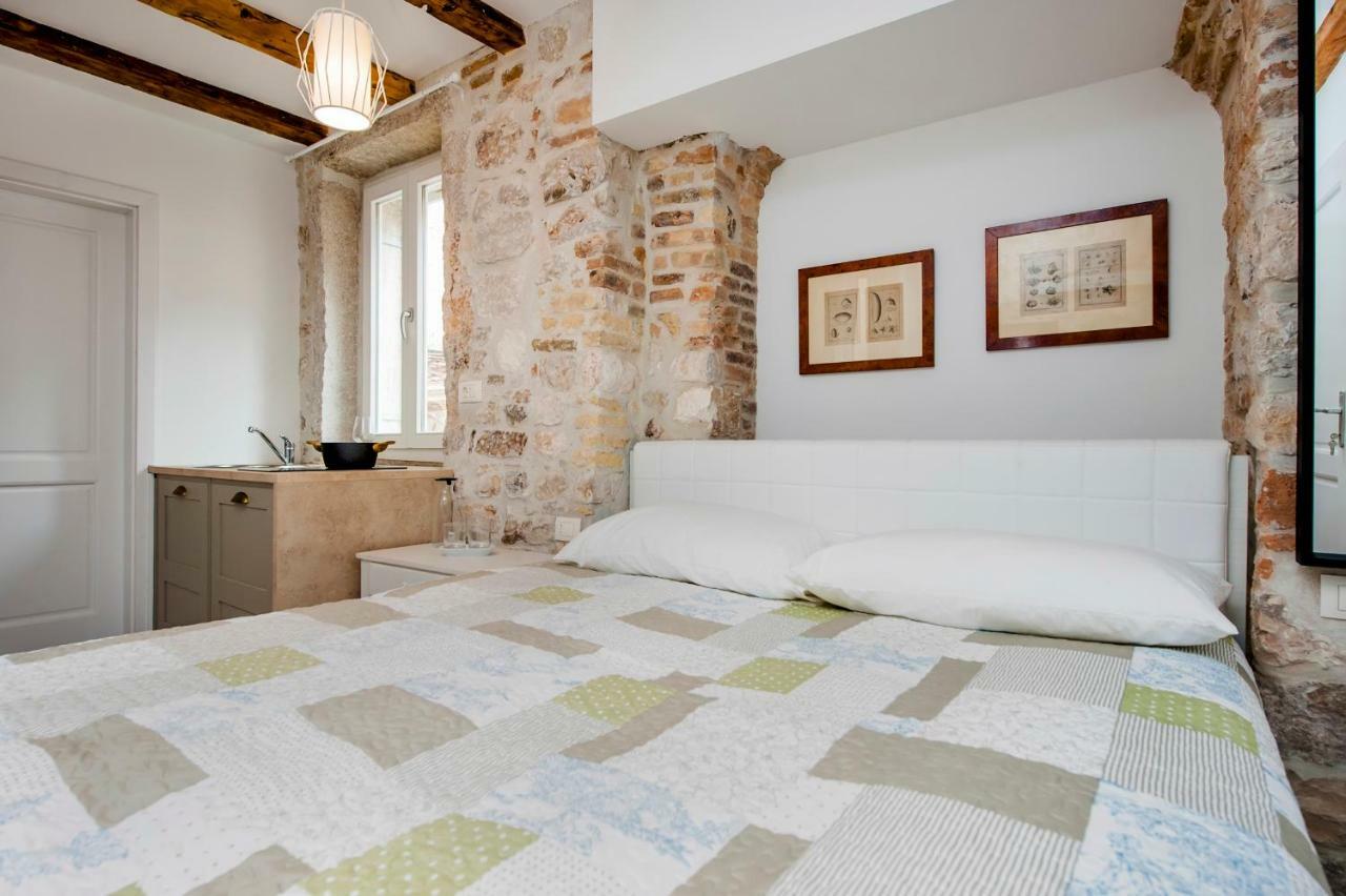 Apartment And Studio Ca' 3 Vie Rovinj Extérieur photo