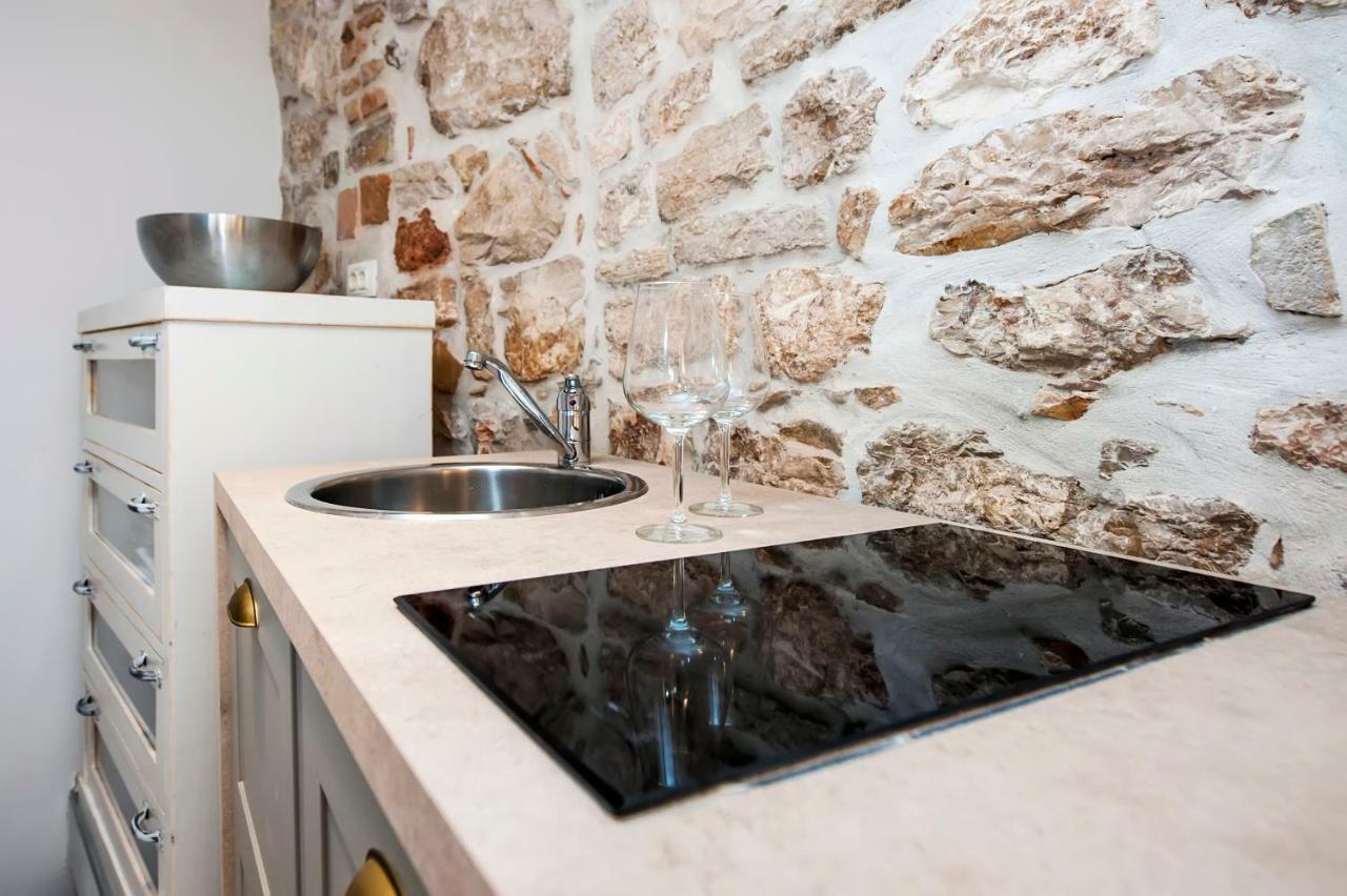 Apartment And Studio Ca' 3 Vie Rovinj Extérieur photo
