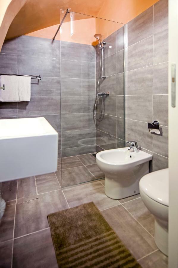 Apartment And Studio Ca' 3 Vie Rovinj Extérieur photo